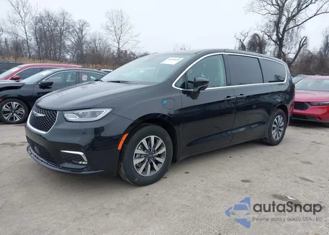 2024 Chrysler Pacifica Hybrid Select из США, поврежденный, VIN 2C4RC1S73RR156938